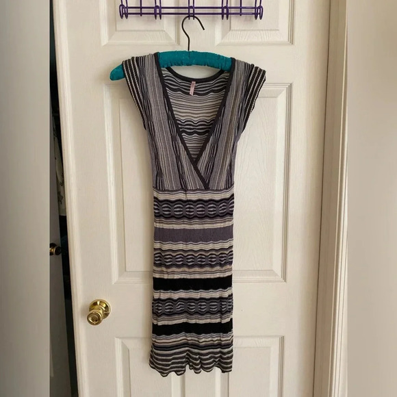 Rue21 Dresses & Skirts - Rue 21 dress size small